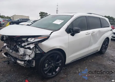 2023 Toyota Sienna 25Th Anniversary Edition from USA, damaged, VIN 5TDCRKEC8PS155727